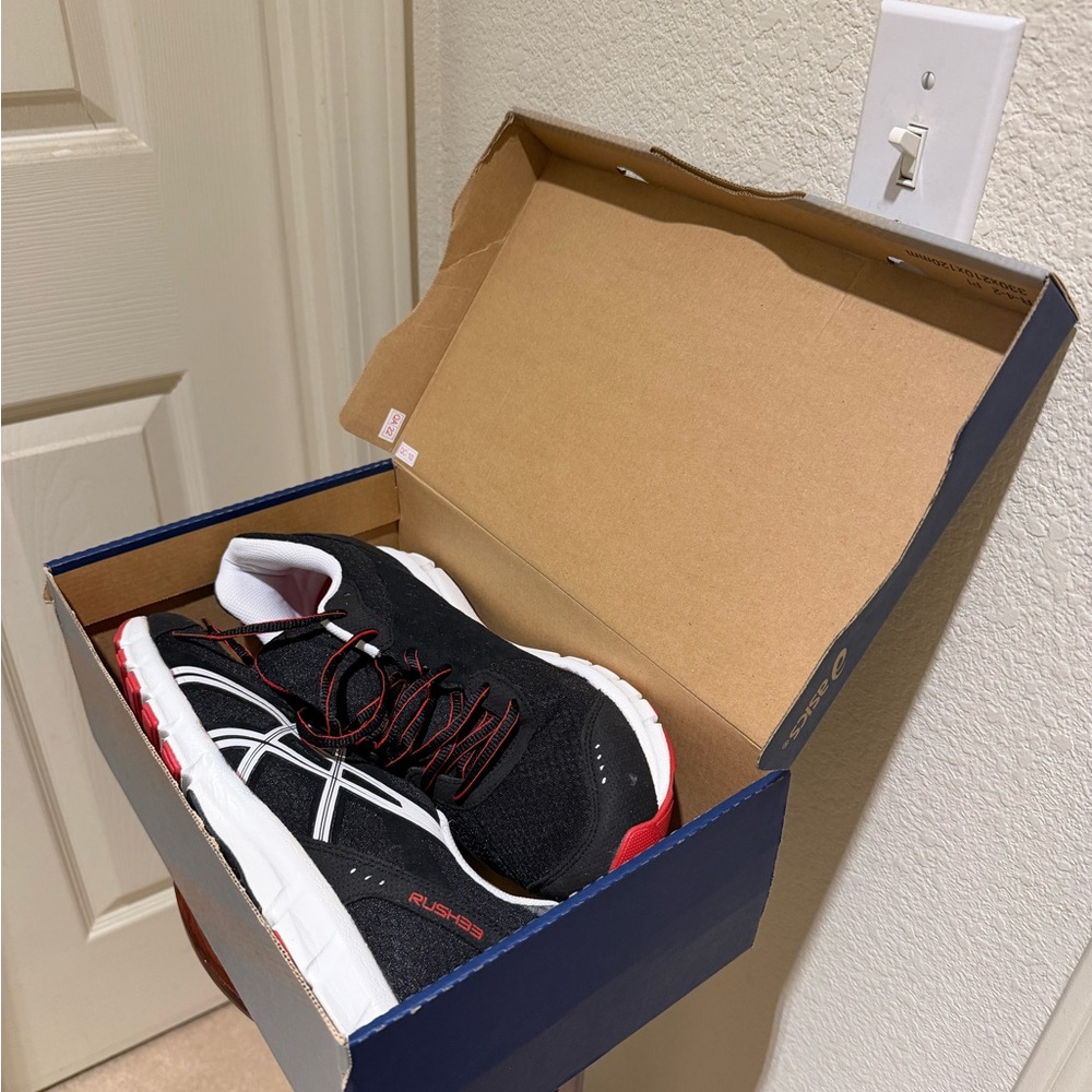 ASICS Men's Black and Red Athletic Shoes